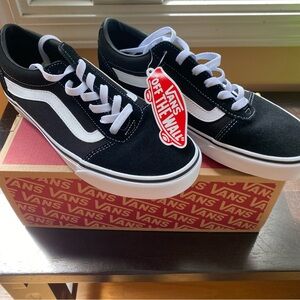 Vans Ward Sneaker NWT